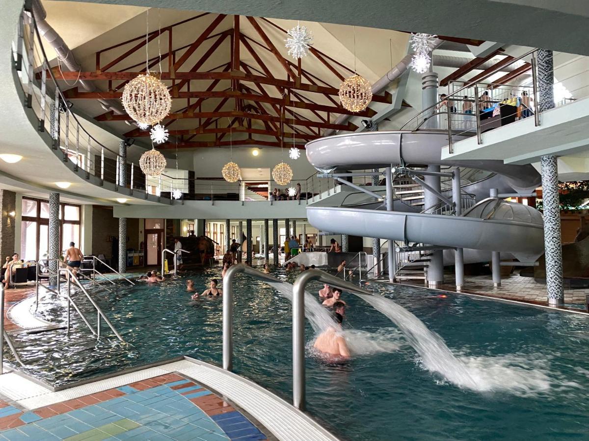 Apartment Friends Besenova - Free Swinning Pool ภายนอก รูปภาพ